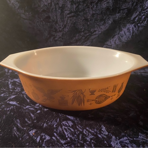 Pyrex Other - Pyrex Early American 43 1 1/2 qt Casserole